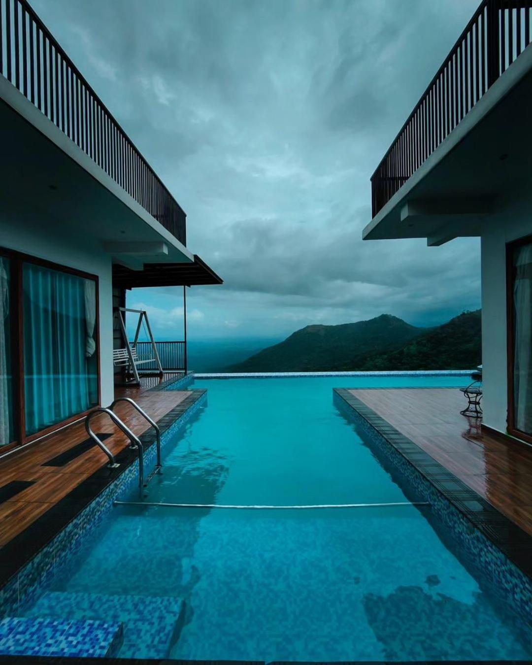 Durrah Hillview Villa Kakkadampoyil Bagian luar foto
